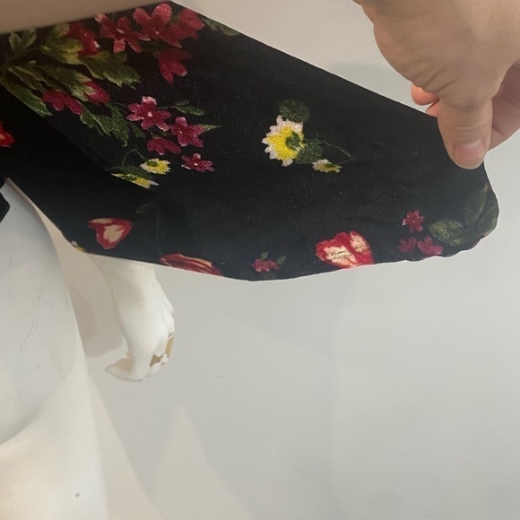 Design Lab off the shoulder floral top flare arms small - Picture 4 of 6